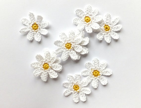 Crochet daisies white flowers applique flowers