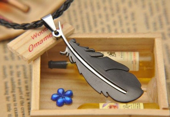 Chocobo Feather Pendant BLACK Final Fantasy Inspired