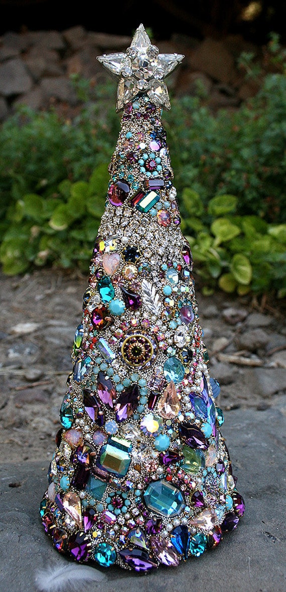 Stunning Vintage Rhinestones Colorful Jewelry Crystals