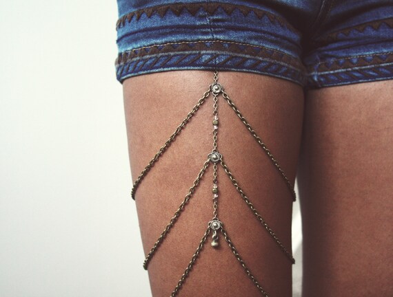 Thigh Chain Body jewelry by xTarnishedx on Etsy