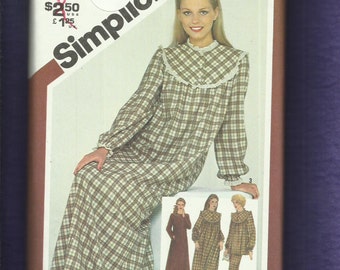 Vintage 1980 Simplicity 9783 Round Yoke Nightgowns and Pajamas Size 10 UNCUT