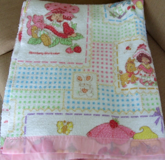 Strawberry Shortcake Vintage Twin Blanket
