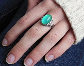 Mood Ring, Antique Silver Plated Finish, Adjustable Cocktail Statement Wedding or Sorority Gift, mood jewelry, color changing rings
