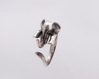 Elephant ring in sterling silver. Silver elephant ring. Adjustable ring in sterling silver. Animal ring. Animal jewelry. Silver rings.