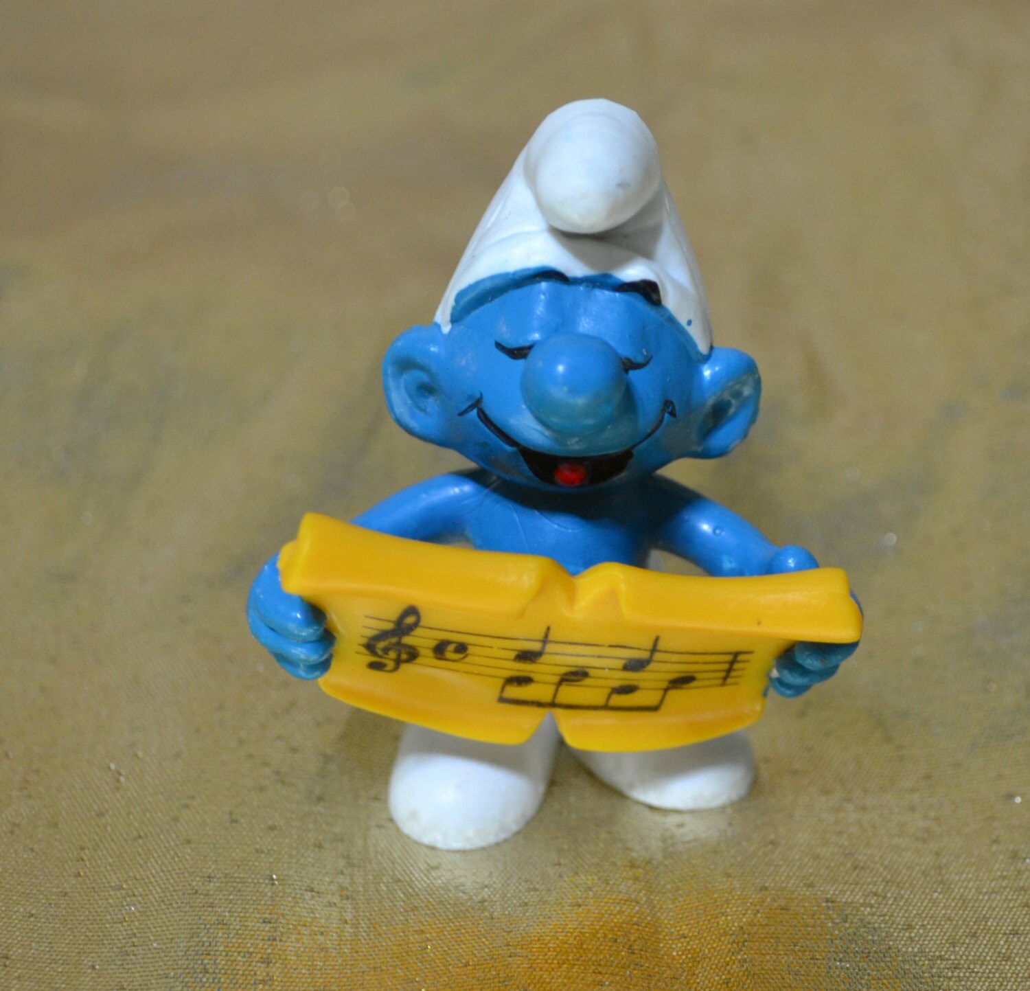 old smurf figurines