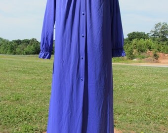 Vintage Purple Nightgown and Peignoir Set -Size Medium -Shadow Line -Excellent Condition -Full length Nightgown and Robe -Christmas Gift