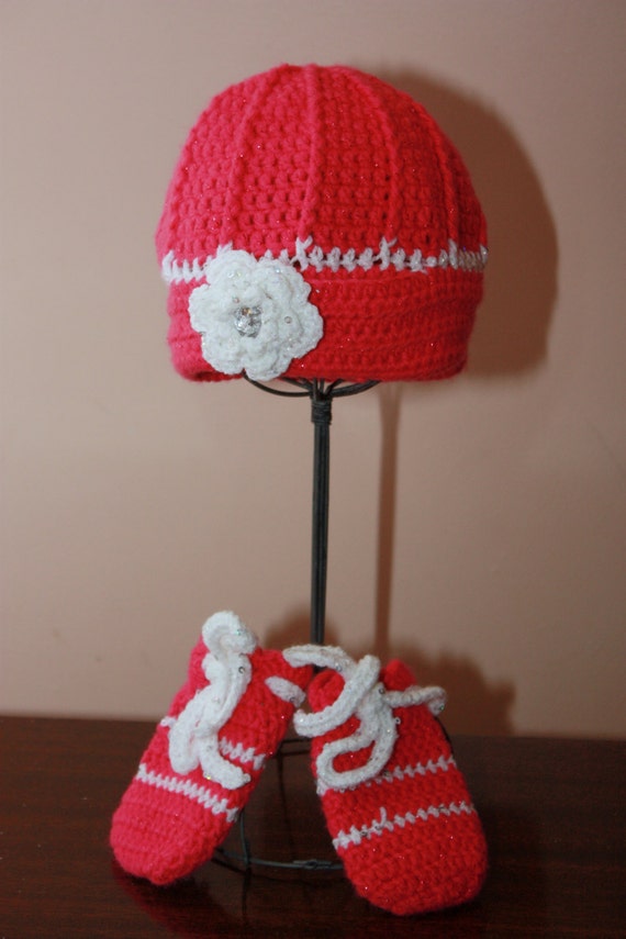 Pink and White Hat and Mitten Set (New Born to 3 Mon)