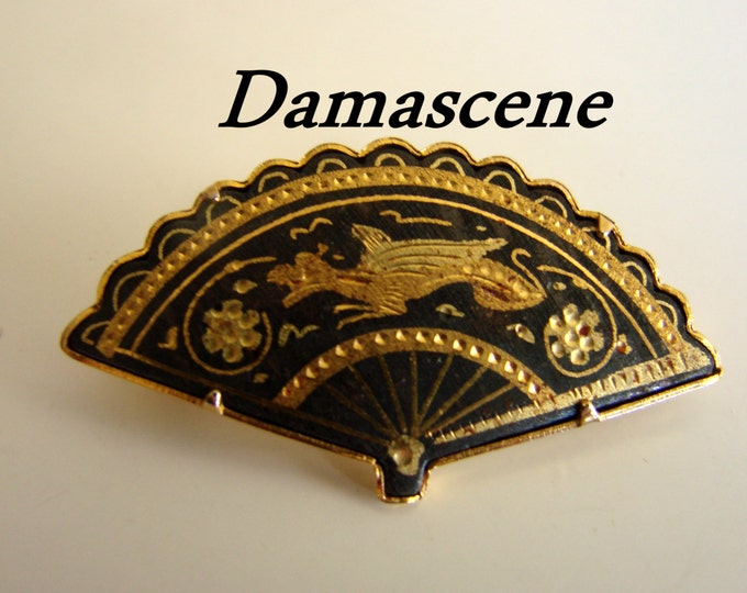 Damascene Black & Gold Brooch / Fan Motif / Vintage Jewelry / Jewellery
