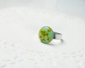 Real flower resin ring Dry flower ring Epoxy resin Mint ring Pressed plant ring Yellow flower petals Pressed flower resin jewelry Tiny ring
