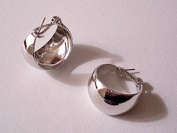 Monet Wide Bottom Hoops Pierced Earrings Silver Tone Vintage