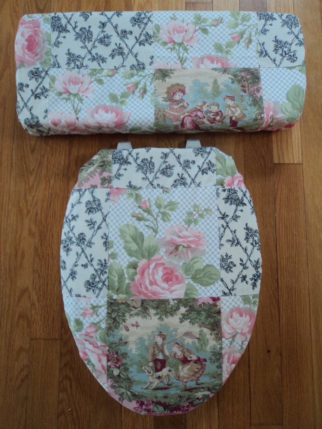 Edwardian Toile Floral REVERSABLE... Toilet Seat Cover Set