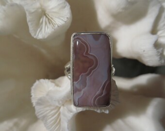Beautiful Pink Agate Ring Size 6.25