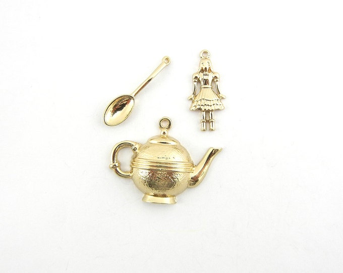 Set of 3 Alice in Wonderland Themed Charms Gold-tone