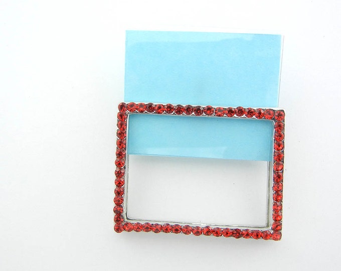 Red Rhinestone Frame Pendant Magnetic Clasp