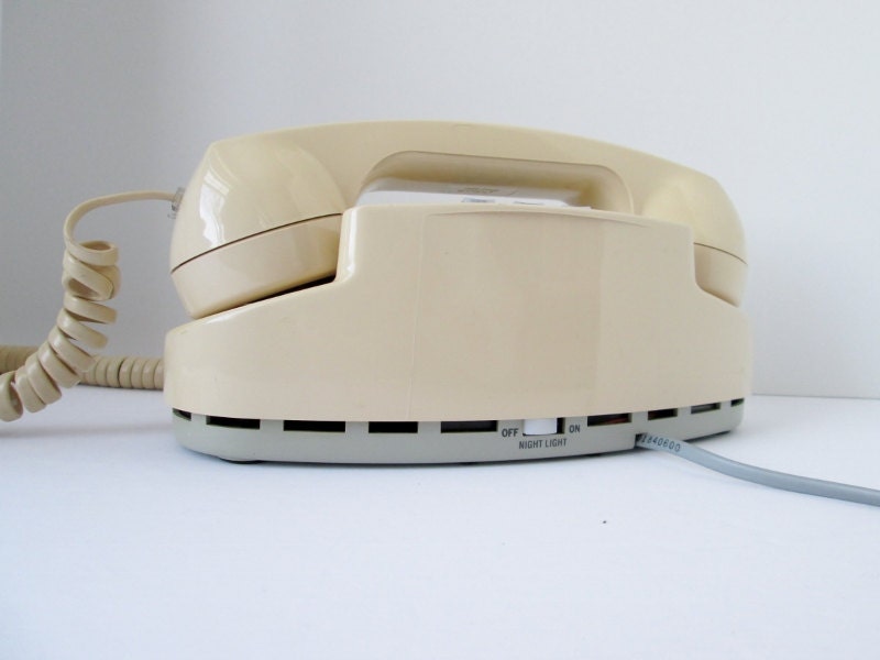 Princess Telephone Signature AT & T push button phone beige