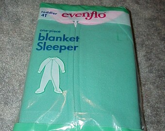 Vintage--Evenflo--One-Piece Blanket SLEEPER--Toddler 4T--Polyester Fleece--Light Green And Pink--New Old Stock