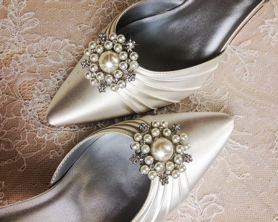 Items similar to Wedding Shoe Clips, Bridal Shoe Clip, Crystal Shoe ...
