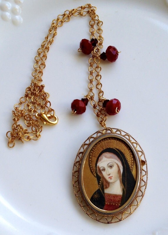 Vintage Italian Madonna Necklace Catholic Jewelry