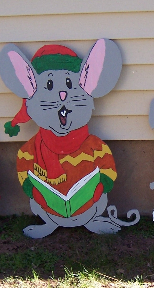 Handmade custom painted wooden Singing mouse for your yard