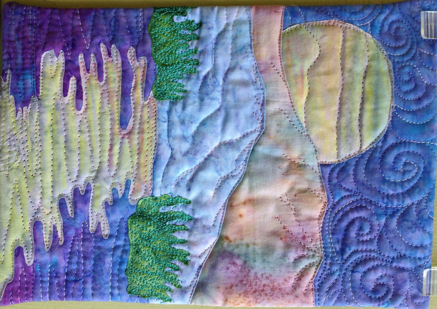 easy landscape art quilt pattern tutorial : moon over the