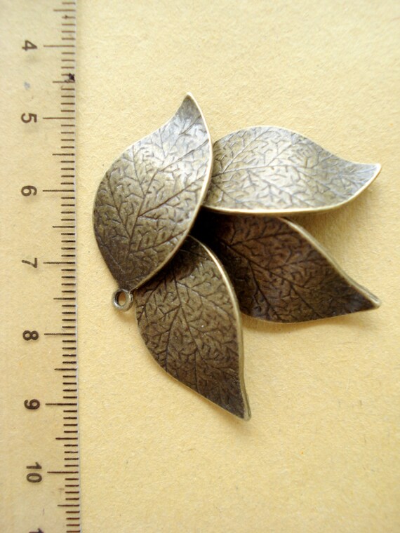 Items similar to 30 Bulk Antiqued Bronze Leaf Charms Pendant Connector