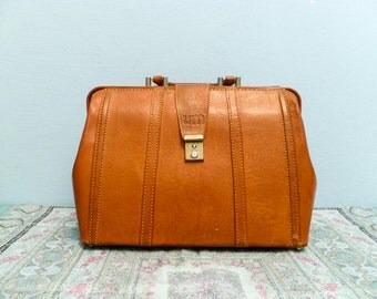Vintage brown leather bag / caramel leather bag / leather handbag / doctors bag / big large