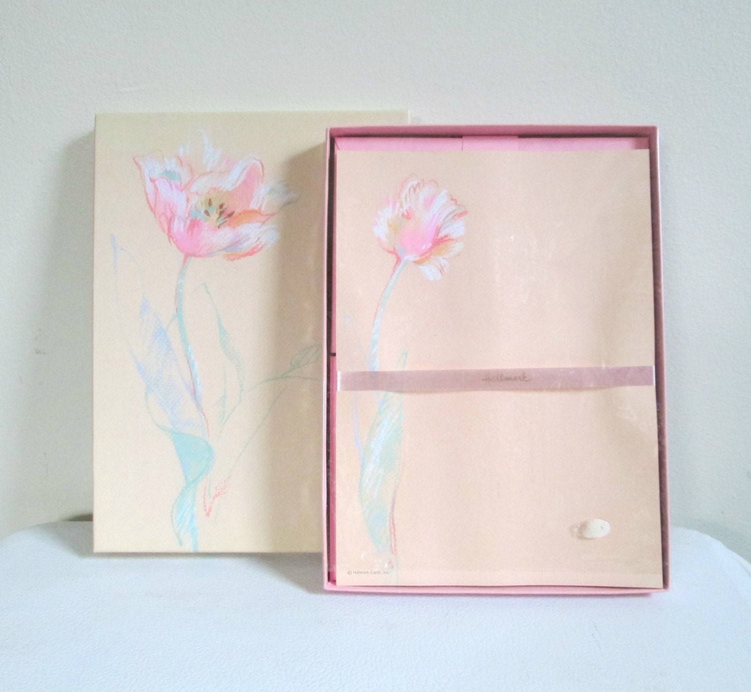 Vintage Hallmark Floral Writing Paper Matching Envelopes 32