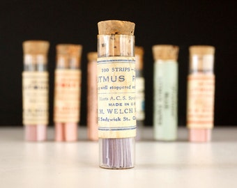 periodic on transfer table iron Litmus Paper, Science Vintage Paper (Blue of Blue Label) Glass Vial periodic on transfer table iron Litmus Paper, Science Vintage Paper (Blue of Blue Label) Glass Vial