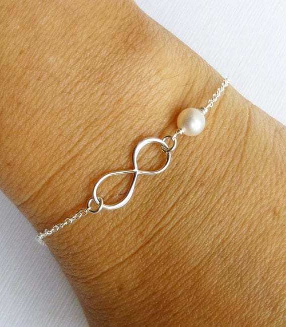 Mother's Infinity Bracelet With Gift Message 925
