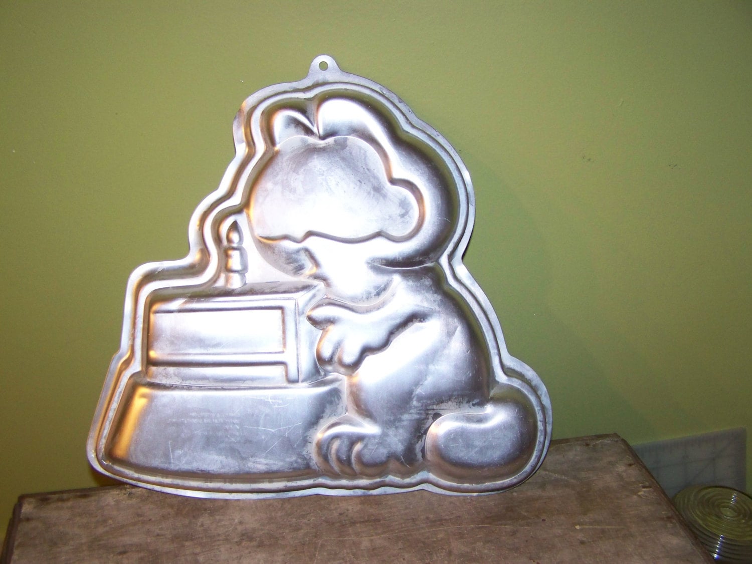 wilton cake pans retired wilton cake pans retired