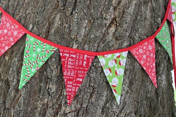CHRISTMAS SANTA GARLAND -- Christmas pennant fabric flag banner -- holiday fabric garland -- pennant garland -- party bunting -- 9 feet Il_570xn