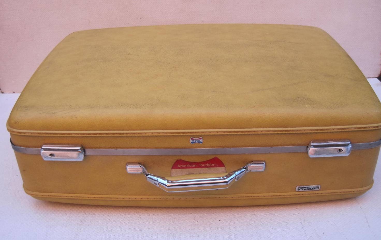 American Tourister Hard Shell Luggage Suitcases by SmartSquirrel