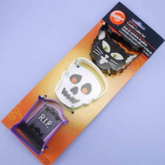 Wilton Halloween Cookie Cutter Set of 3