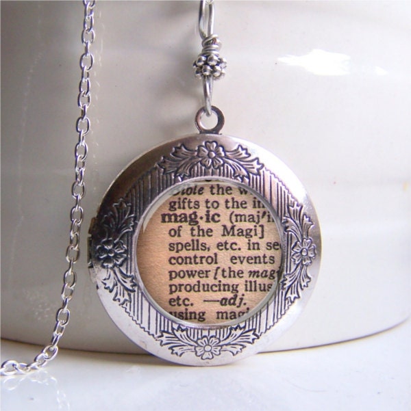 Locket Magic Definition Necklace Magic Locket Harry Potter