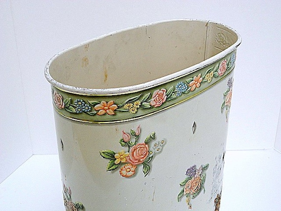 vintage metal wastebasket floral shabby chic 1960s rusty vintage metal wastebasket floral shabby chic 1960s rusty
