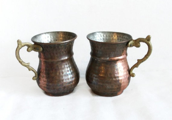 Vintage hammered copper coffee MUGS 2 Moscow by cabinetocurios