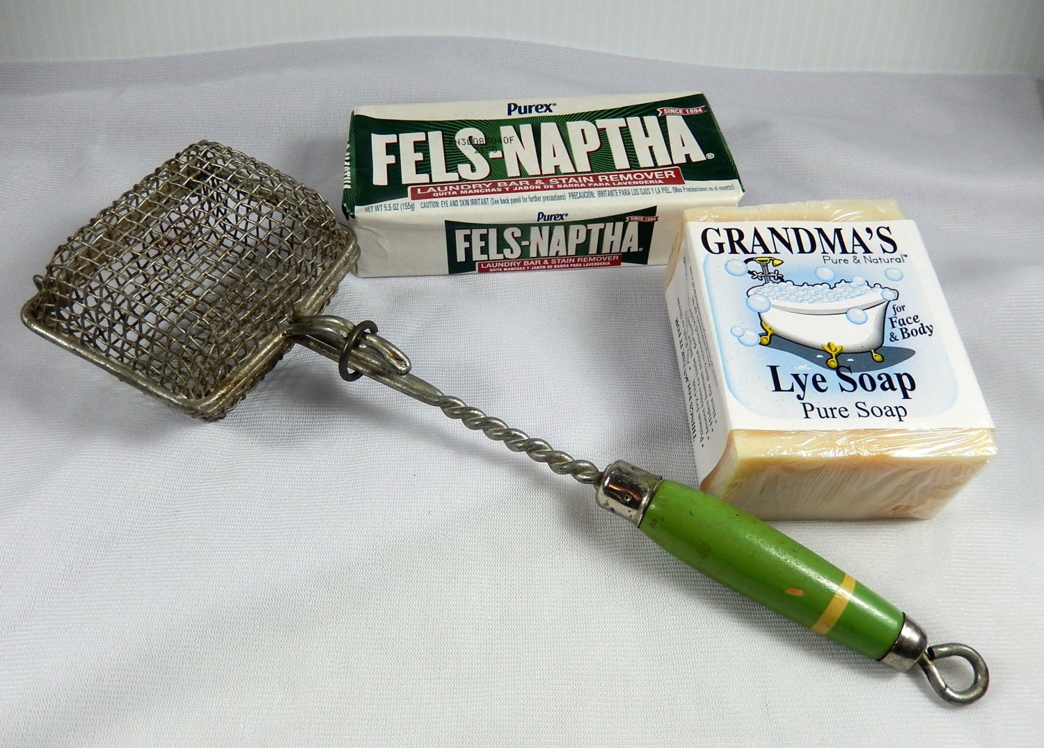 Antique Wire Soap Saver Green Handle