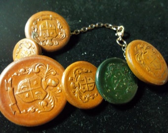 CLEARANCE! 15.00 Vintage Wood Crests Buttons bracelet, button jewelry, up cycled vintage buttons, wood buttons, 416S