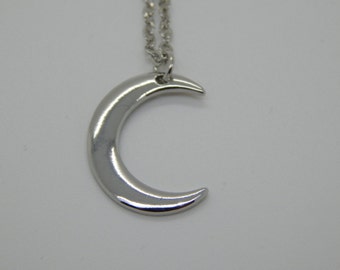 New Silver Simple Crescent Moon Necklace Luna Celestial Pendant