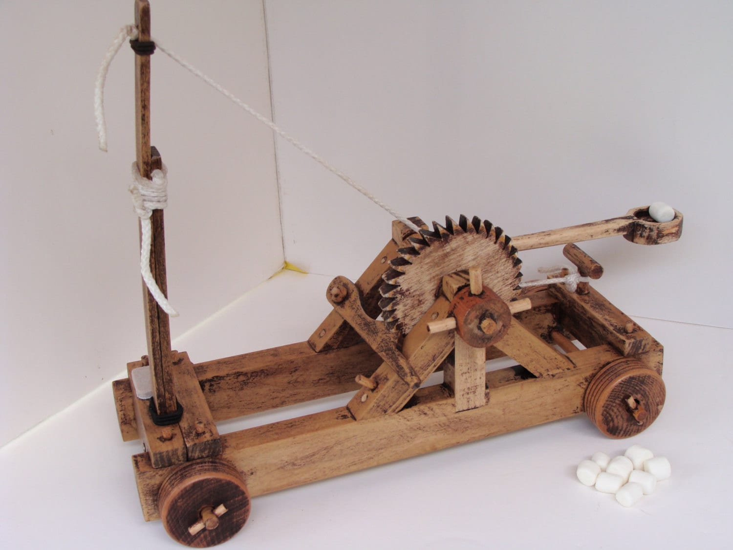 MINI MARSHMALLOWS CATAPULT Hand Made Wooden Toy