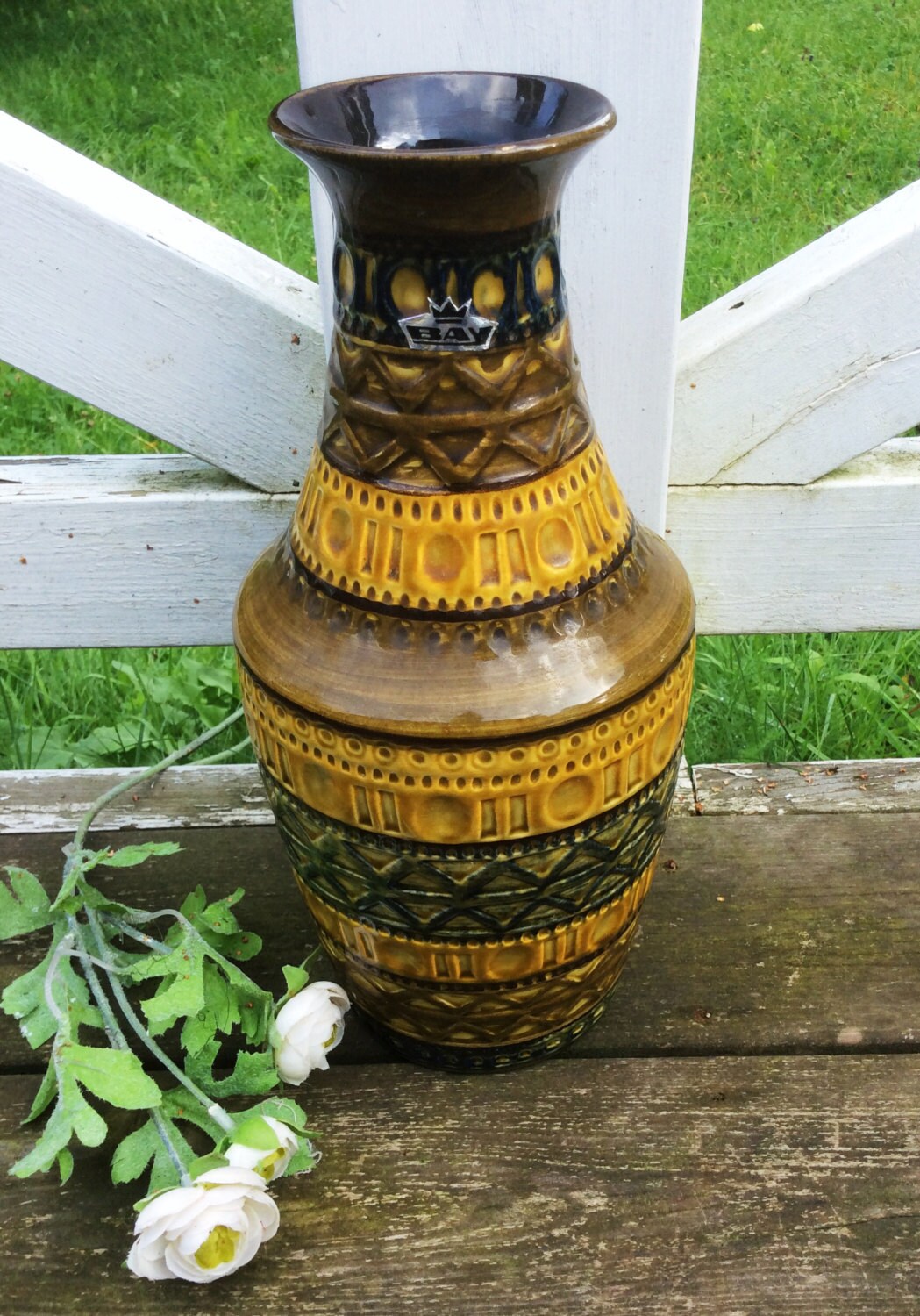 60s large vintage Bay vase. W. Germany. Mid century by Inspiria