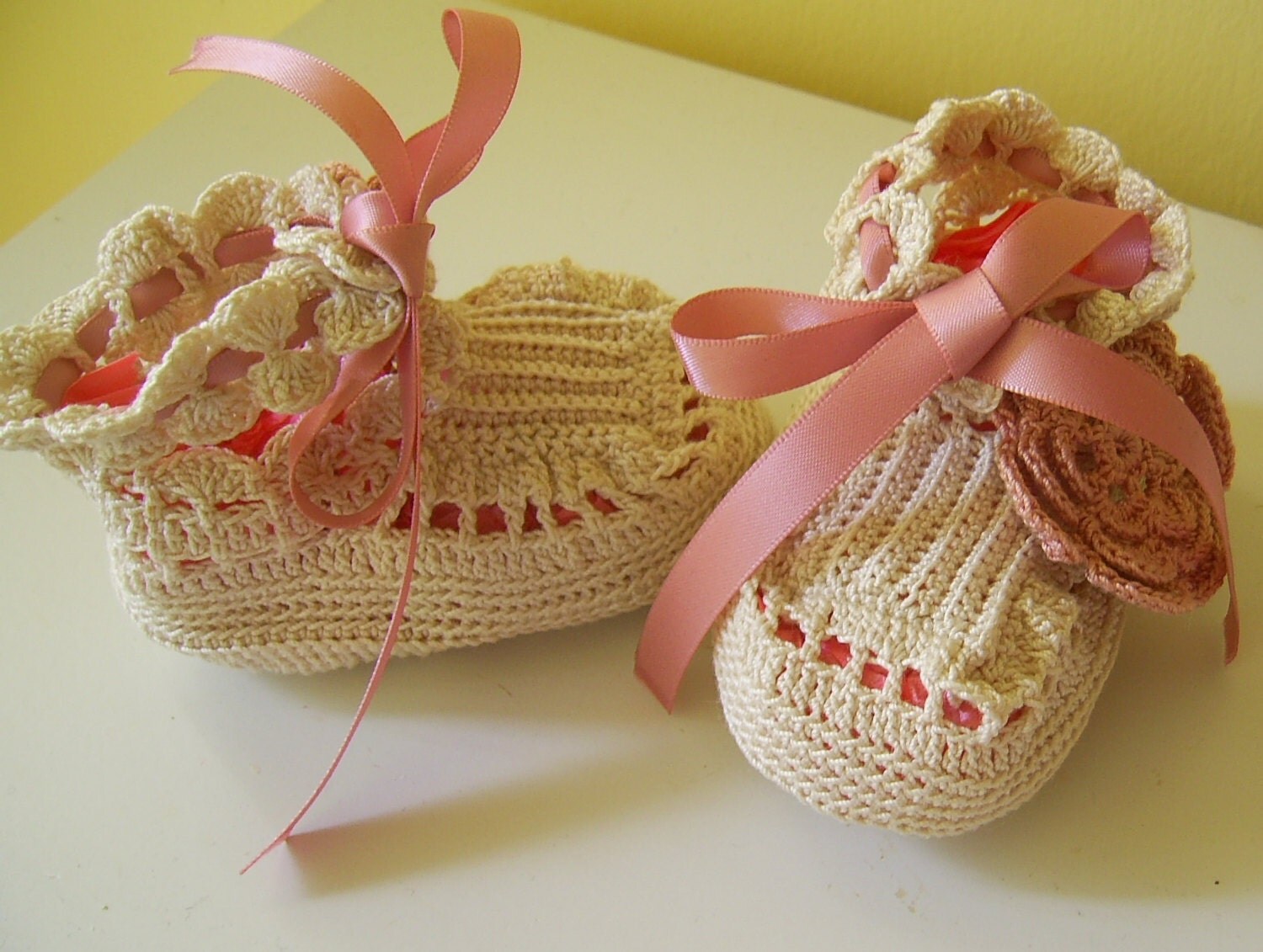 Vintage Style Irish Crocheted baby Shoes by PinkPicot on Etsy Vintage Style Irish Crocheted baby Shoes by PinkPicot on Etsy