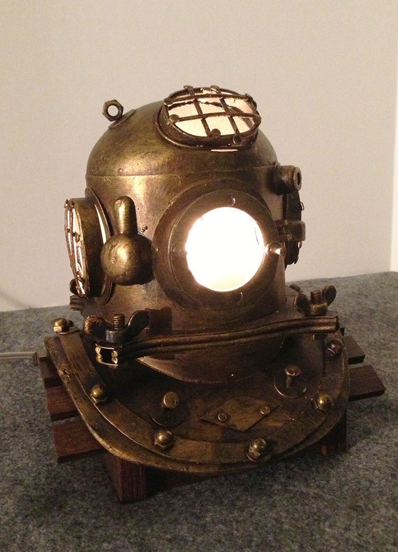 US Navy Replica Mark V Nautical Scuba Divers Helmet Lamp