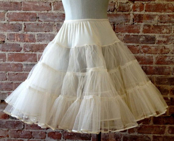 Size S MALCO MODES Crinoline Vintage Petticoat Tulle