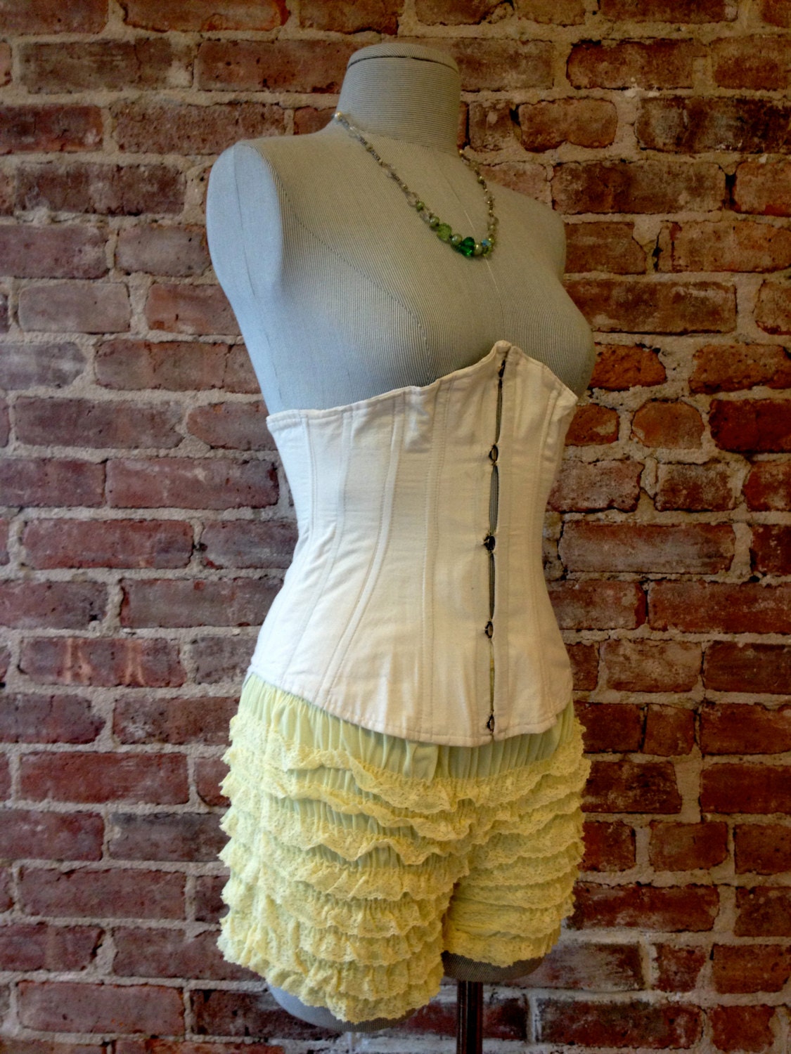 Size S / M Yellow Ruffle Tap Pants - Lots of Ruffles - Vintage - Bloomers - Petti Pants - French Knickers - Square Dance - VLV