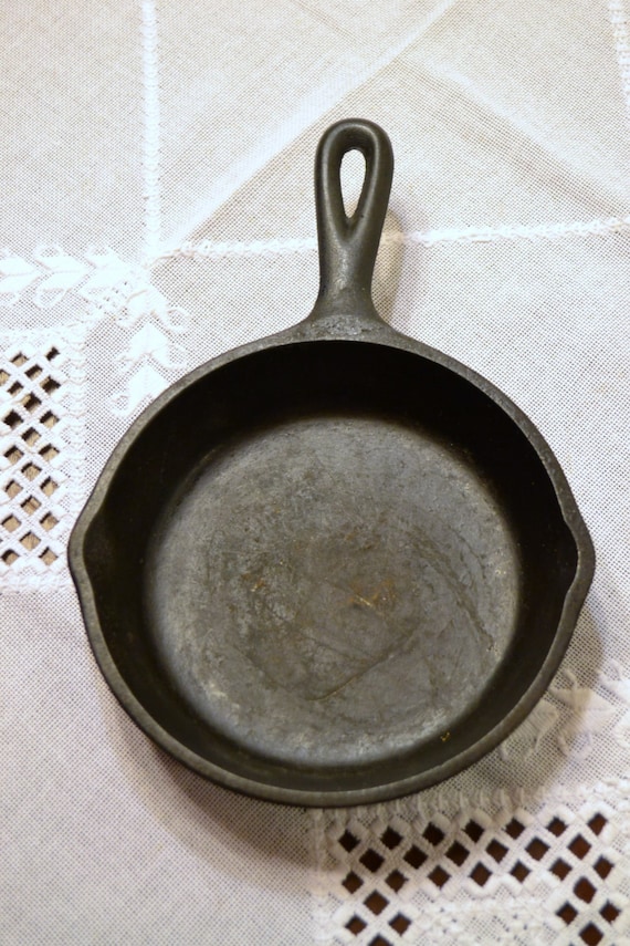 Cast Iron Fry Pan Small 6 Inch Vintage Kitchen Cookware Rustic