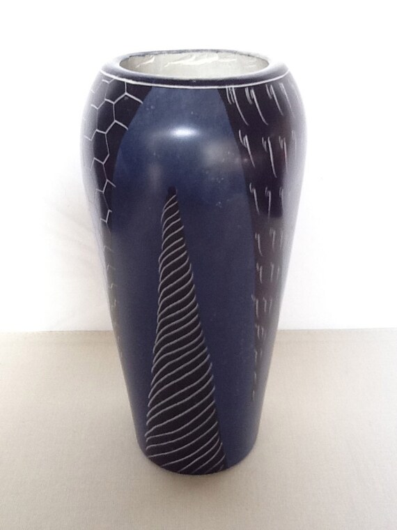 African Art Vase hand made in Kenya. by CURIOUSCOLLECTEUR on Etsy