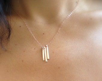 minimalist jewelry gold