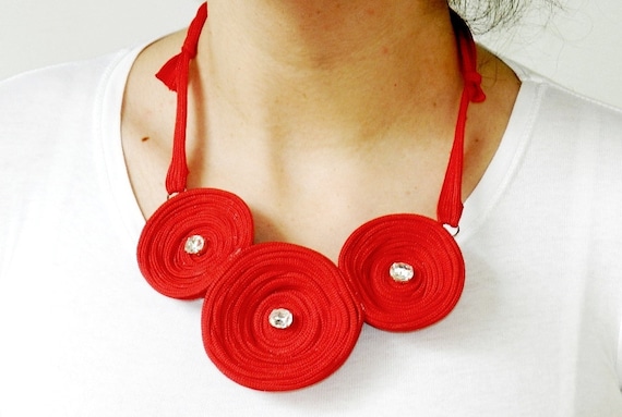 https://www.etsy.com/listing/157624622/fabric-rosette-necklace-fabric-jewelry