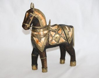 Popular items for horse figurine on Etsy